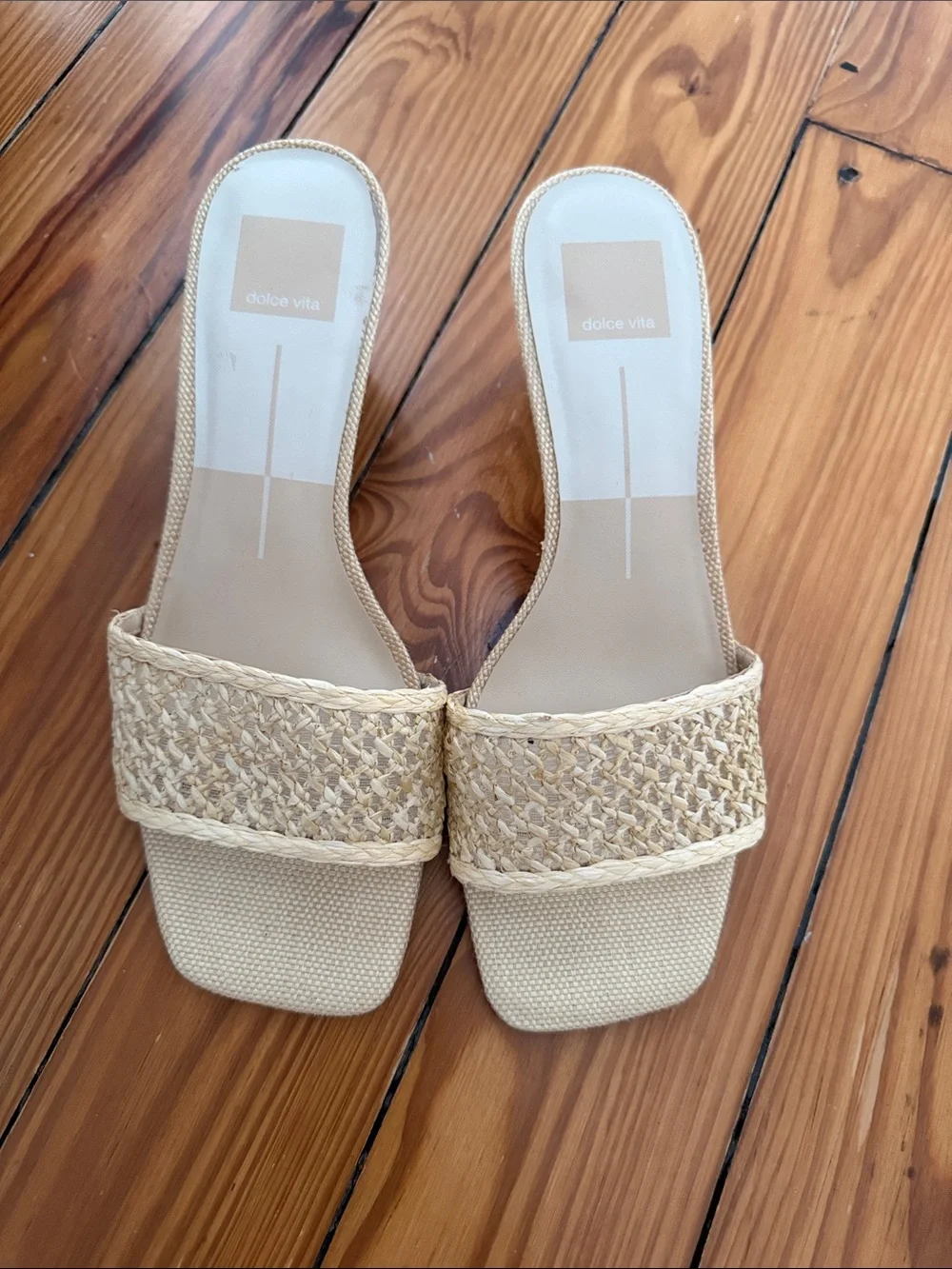 Dolce Vita qaikyWomen's Natural Braided raffia Slide wedge Sandals 7.5